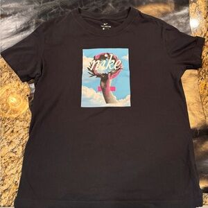 Nike Doesn’t settle Black Tee with Graphic Print